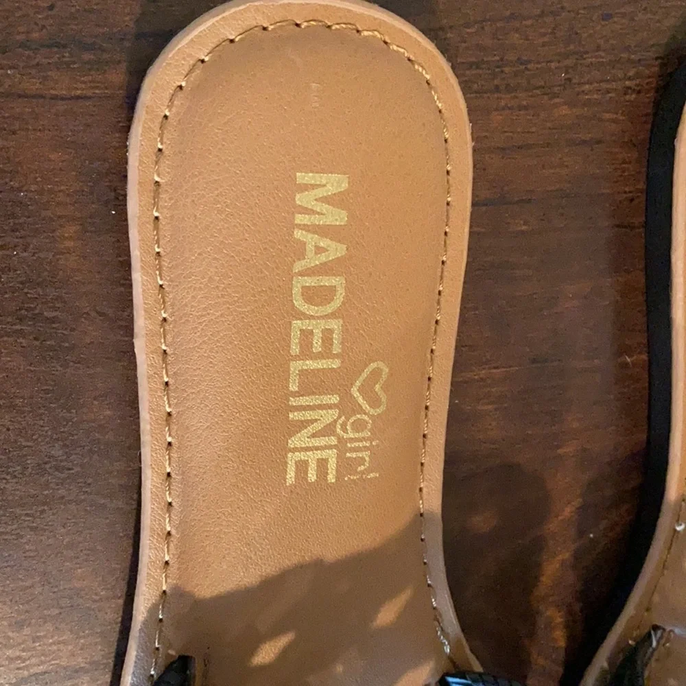 NWT Madeline Girl Sandal
